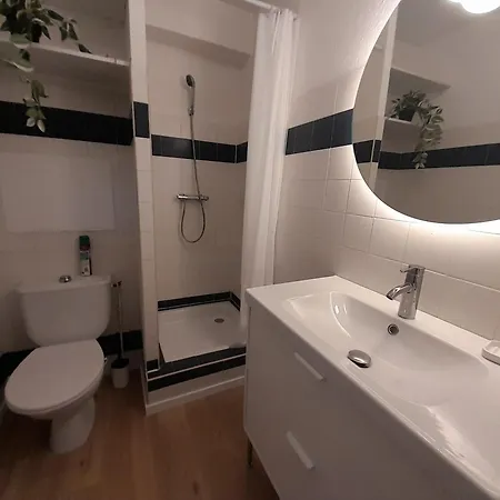 Renove Avec Balcon A Deux Pas Des Plages D'anglet - Fr-1-239-1076